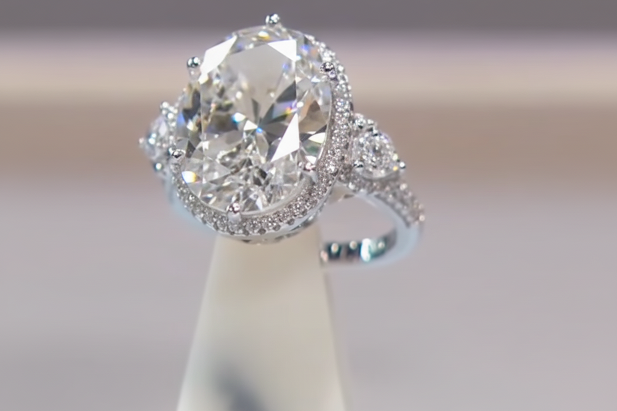Absolute Sterling Silver Oval & Heart Sides 3Stone Ring, Size 7