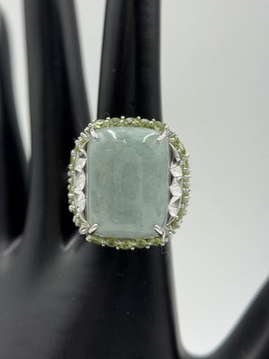 Jade of Yesteryear Sterling Silver Cabochon Jade  & Peridot Accent Ring, Size 6