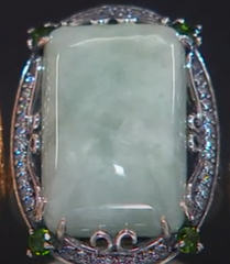 Anillo de jade púrpura con talla esmeralda y múltiples gemas de Jade of Yesteryear, talla 6