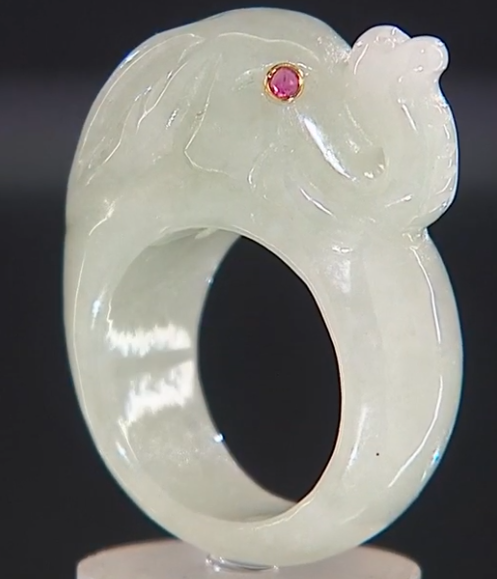 Jade of Yesteryear Sterling Silver Goldclad Elephant Carved Ring, Size 7