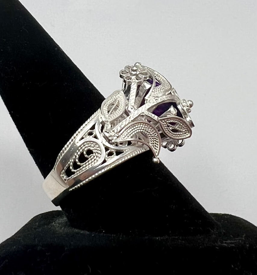 Anillo de filigrana con amatista engastada en plata otomana, talla 10