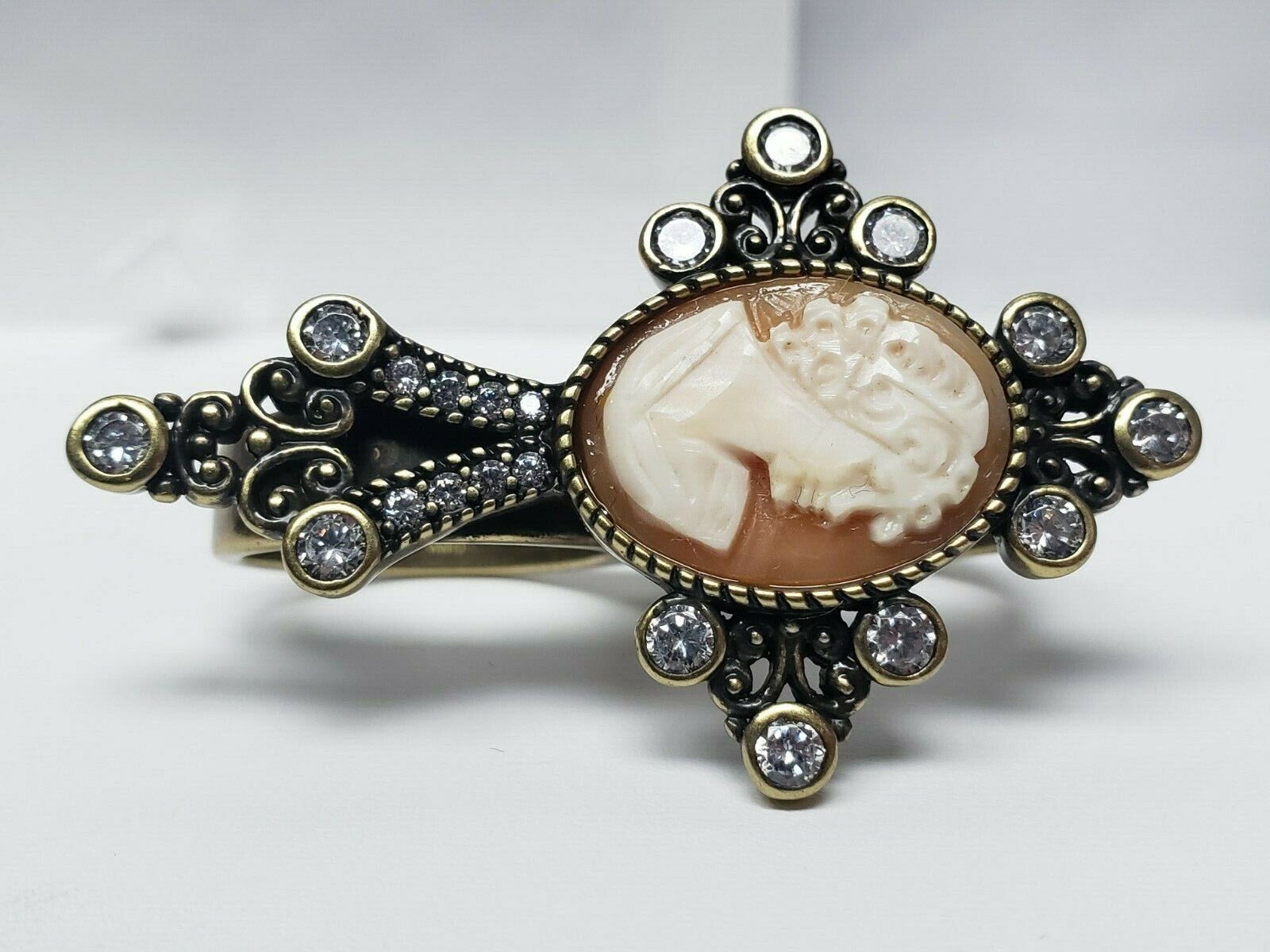 Amedeo 18Mm Cameo Crystal Double Finger Ring Size 8-9 | Ring