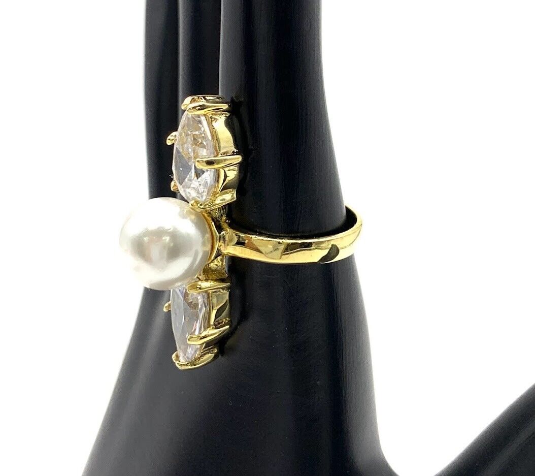Exquisite Homage Goldtone 'The Flying Pearl' CZ & Simulated Pearl Ring - Size 7