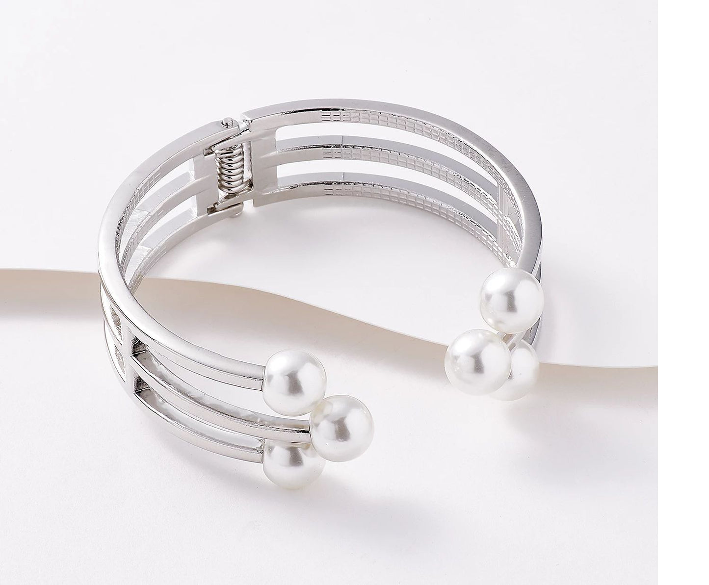 Susan Graver Simulated Pearl Cuff Zinc Bracelet 6-3/4" SilverTone (364266869551)
