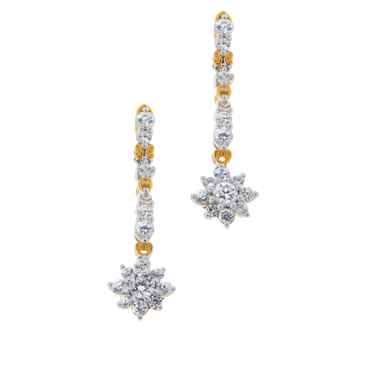 Pendientes colgantes con detalles de circonita blanca y oro de 18 quilates de Gems by Michael