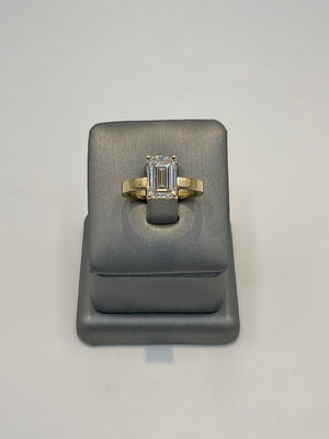 2. 99957 (L-2257) - 14KY Lab ring Emerald Solitaire E-VS1 3.07CTTW ($6995) | 14k Yellow Gold