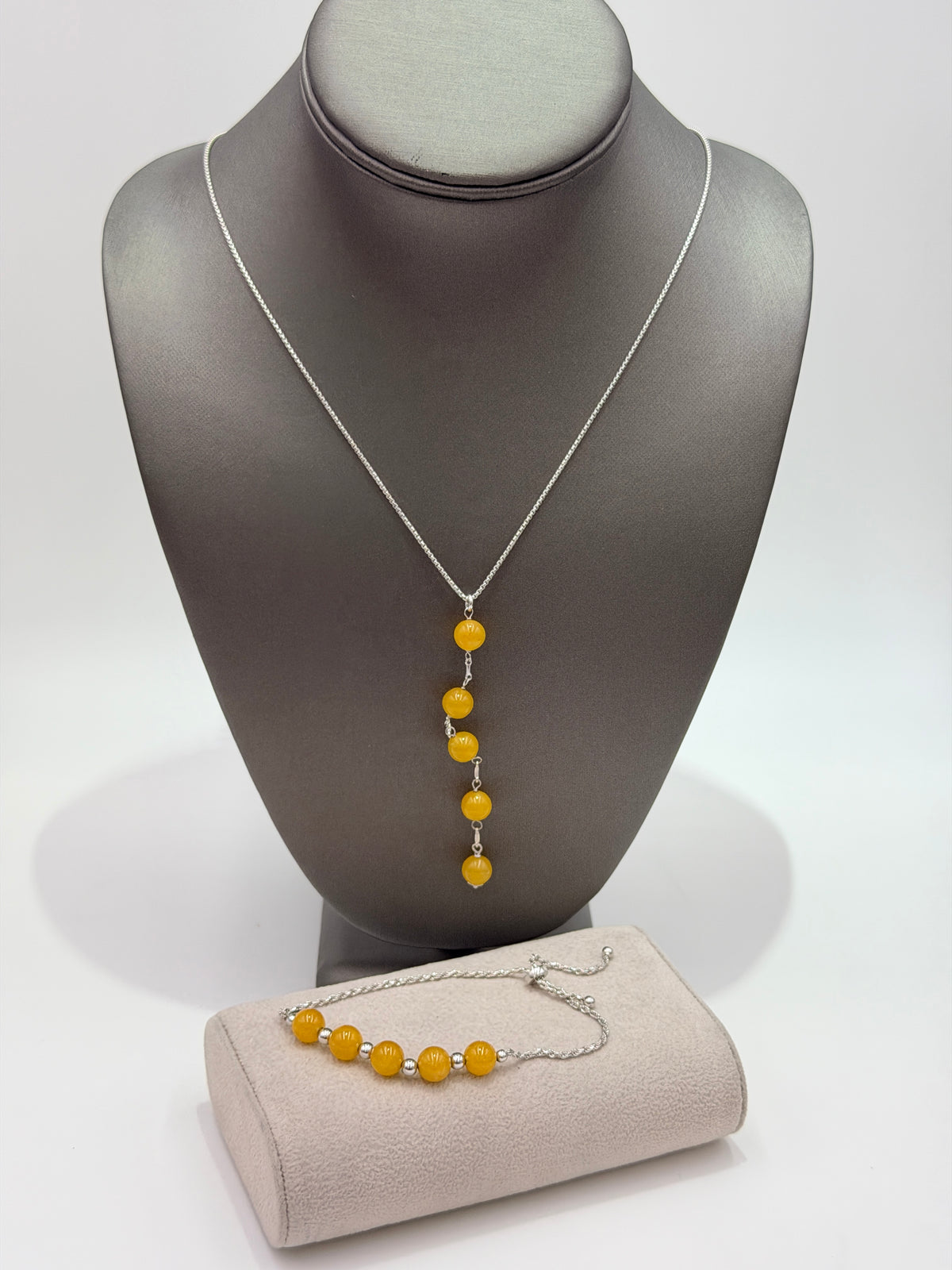 Jade of Yesteryear Sterling Silver Yellow Jade Beaded Adjustable Necklace Bracelet Set