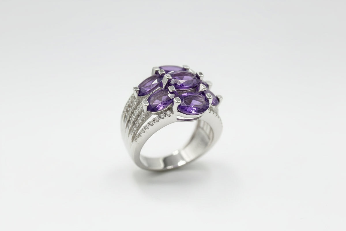 Colleen Lopez Silver Oval Amethyst & White Zircon 7-Stone Ring. Size 8