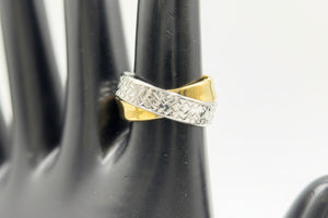 Michael Anthony Jewelry 10K Two-Tone Crossover Band Ring, Size 6