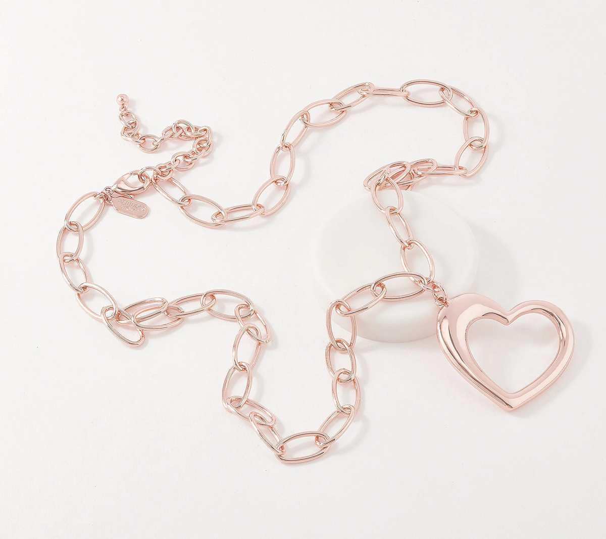 Attitudes by Renee Heart Gold Tone Necklace and Eyeglass Holder