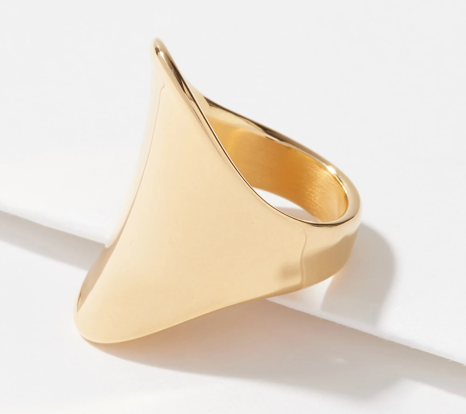 Oro Nuovo 14K Gold Over Resin Polished Concave Oval Ring, Size 6