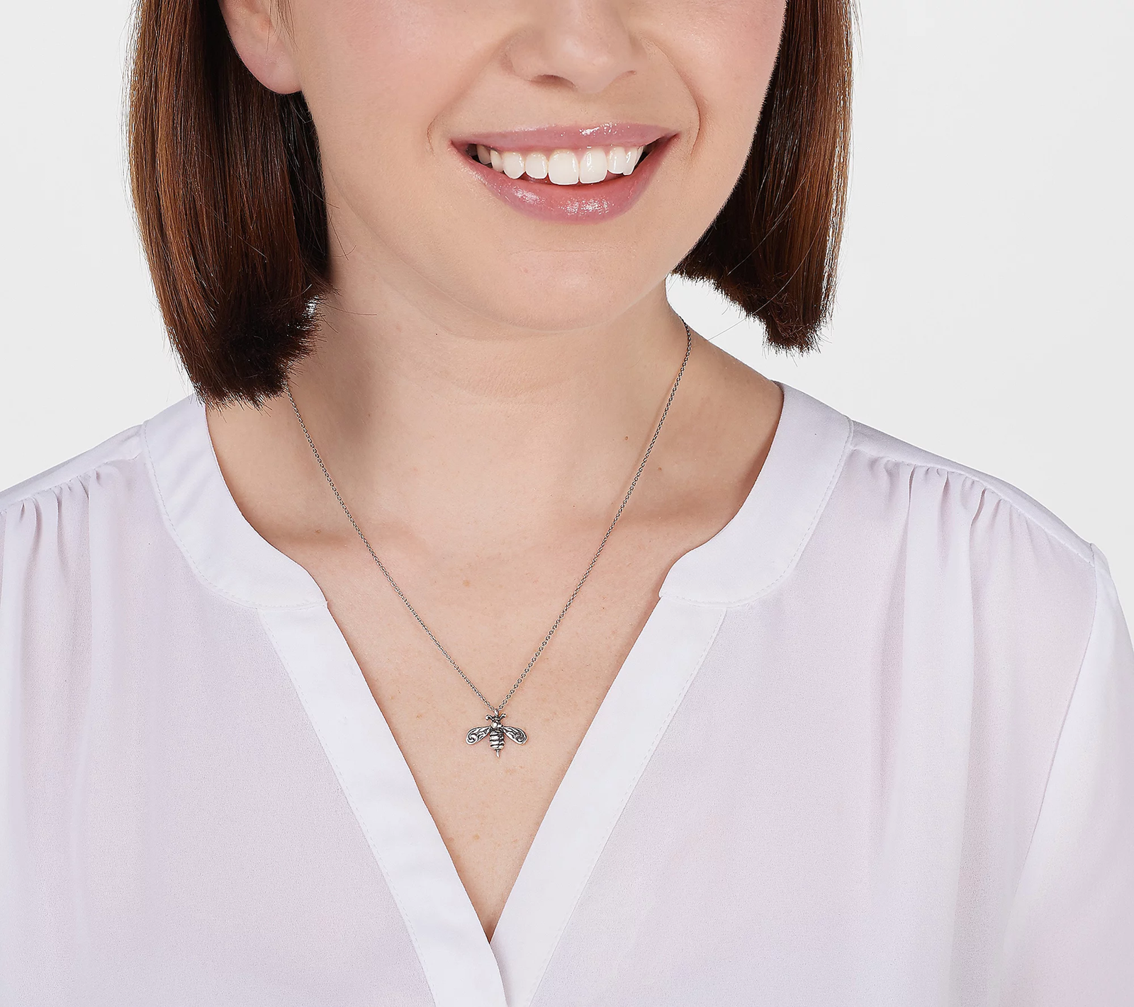 Collar de abeja de 18" en plata de ley con cuchara de plata