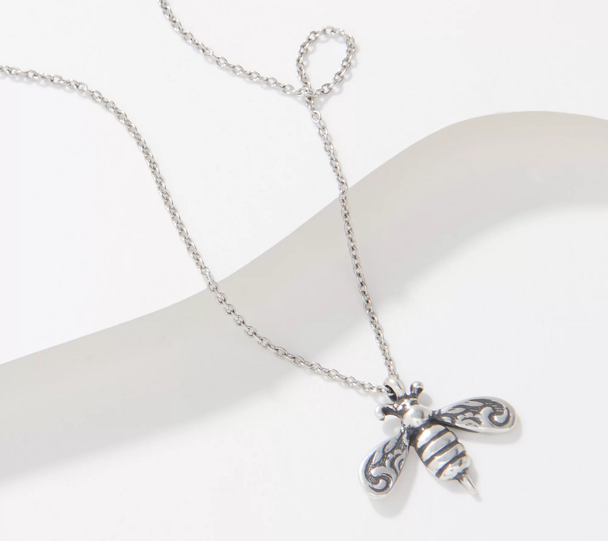 Collar de abeja de 18" en plata de ley con cuchara de plata