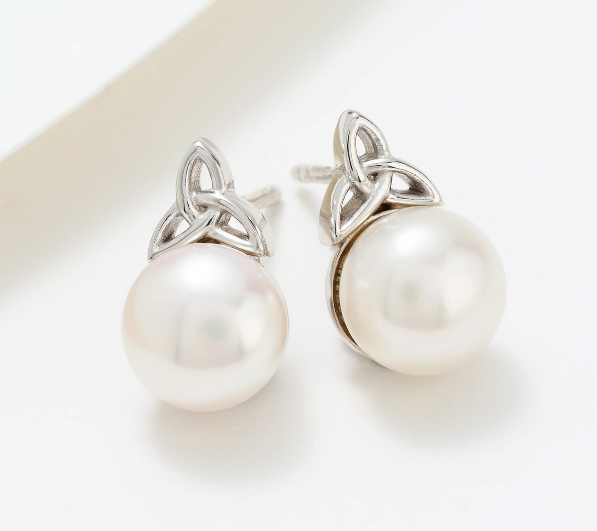 Solvar Sterling Silver Freshwater Pearl Post Earrings