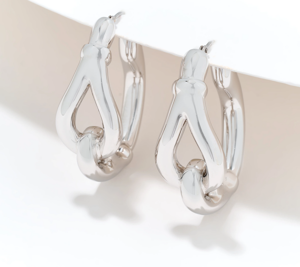 David Markstein Silver Polish Over Resin Equestrian 1-1/8" Hoops