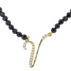 Collar con inicial "V" de cuentas "The A to Z Sparkle" de Heidi Daus