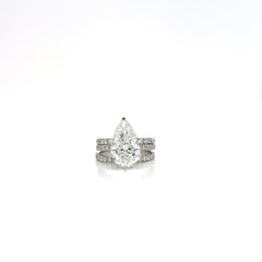 14KW Lab-Grown Diamond Pear Ring â€“ 5.50CTTW, F/VS1, IGI Certified (Set of 3)