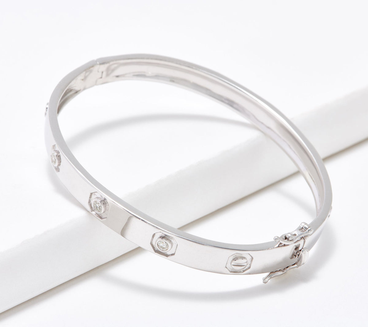 Affinity Diamonds Sterling Silver Hinge Bangle Average