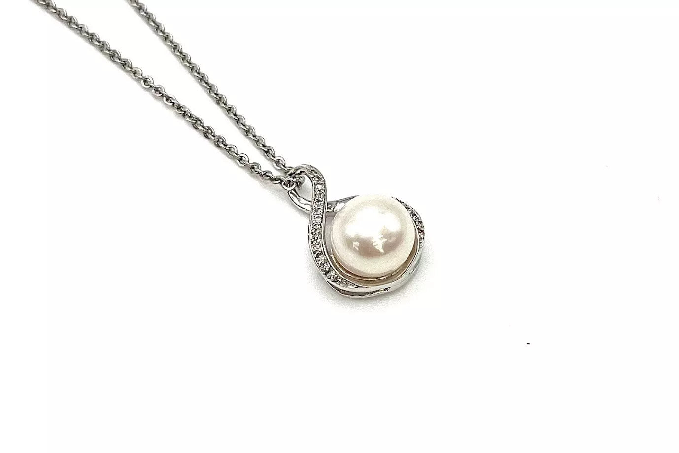 Honora Sterling Silver Solitaire Pearl & Cubic Zirconia Necklace. 18"