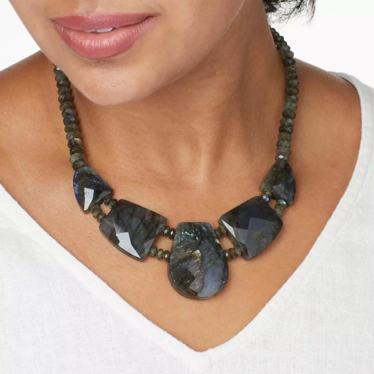 Collar Jay King estilo babero de labradorita gris en plata esterlina. 45 cm